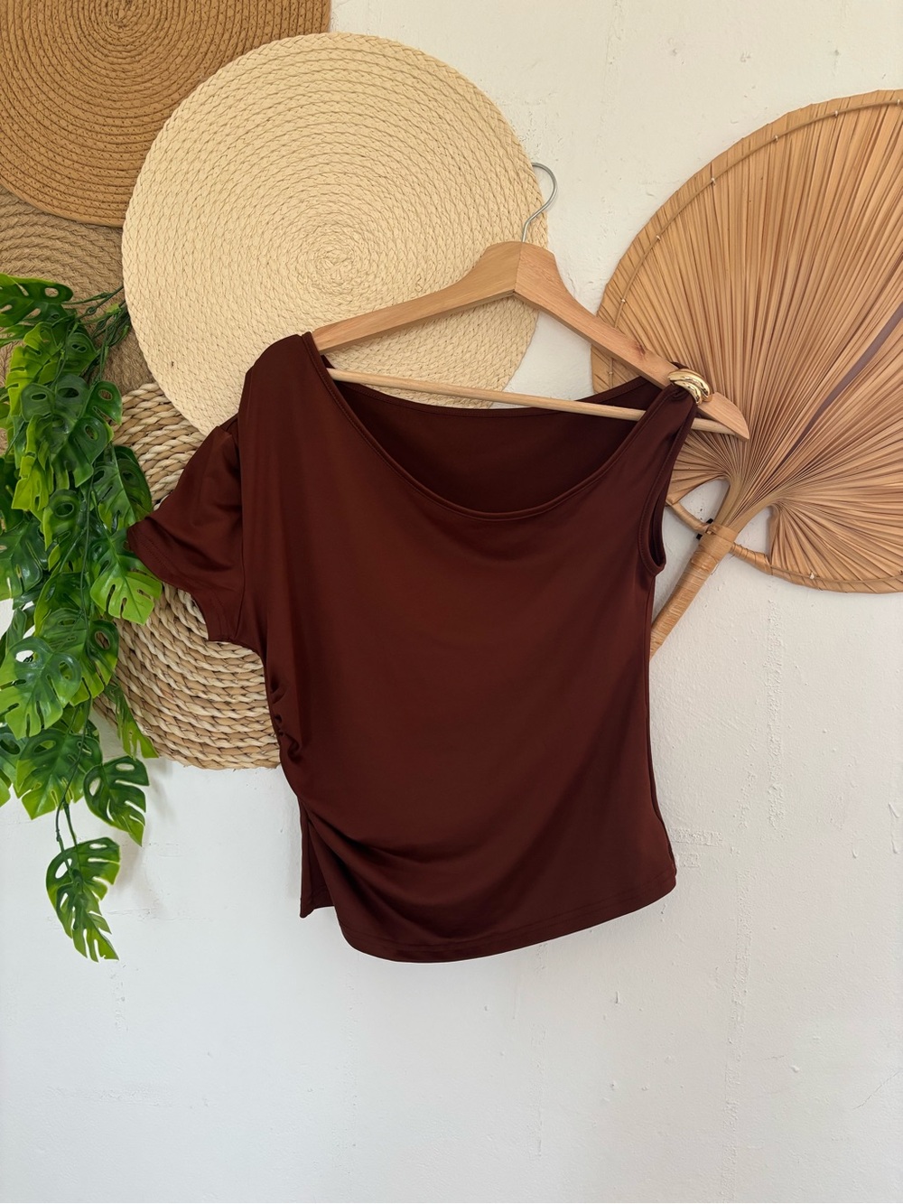 Women’s One-Shoulder Brown Top
